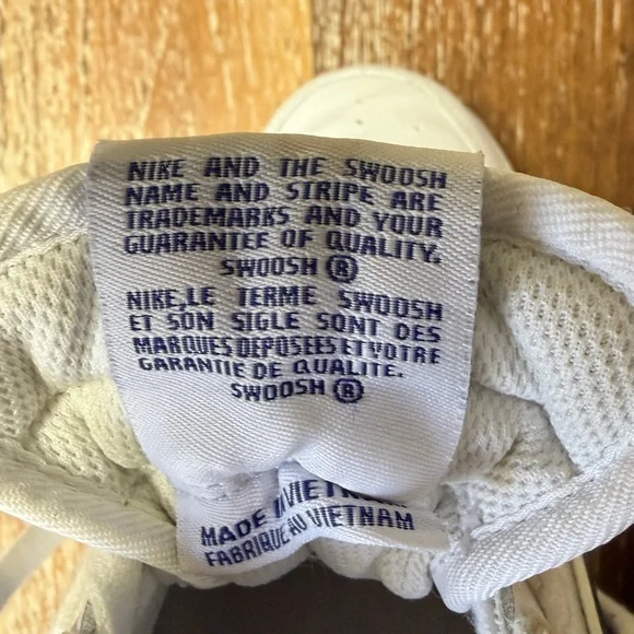 Nike Air Force 1 White & Deep Royal Blue Leather Sneakers Shoes. Men’s 10.5 EUC - Picture 7 of 8